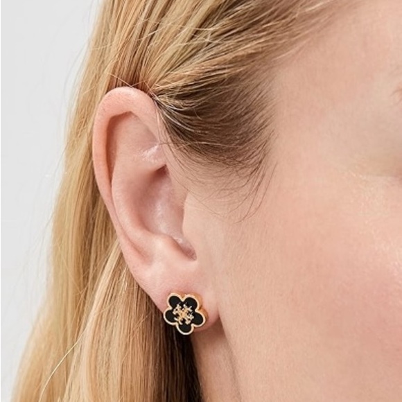 TORY BURCH KIRA ENAMEL FLOWER STUD EARRING NEW